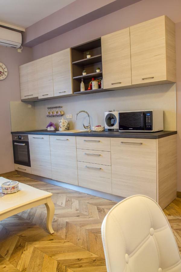 Sofia Violet Life Apartment ภายนอก รูปภาพ
