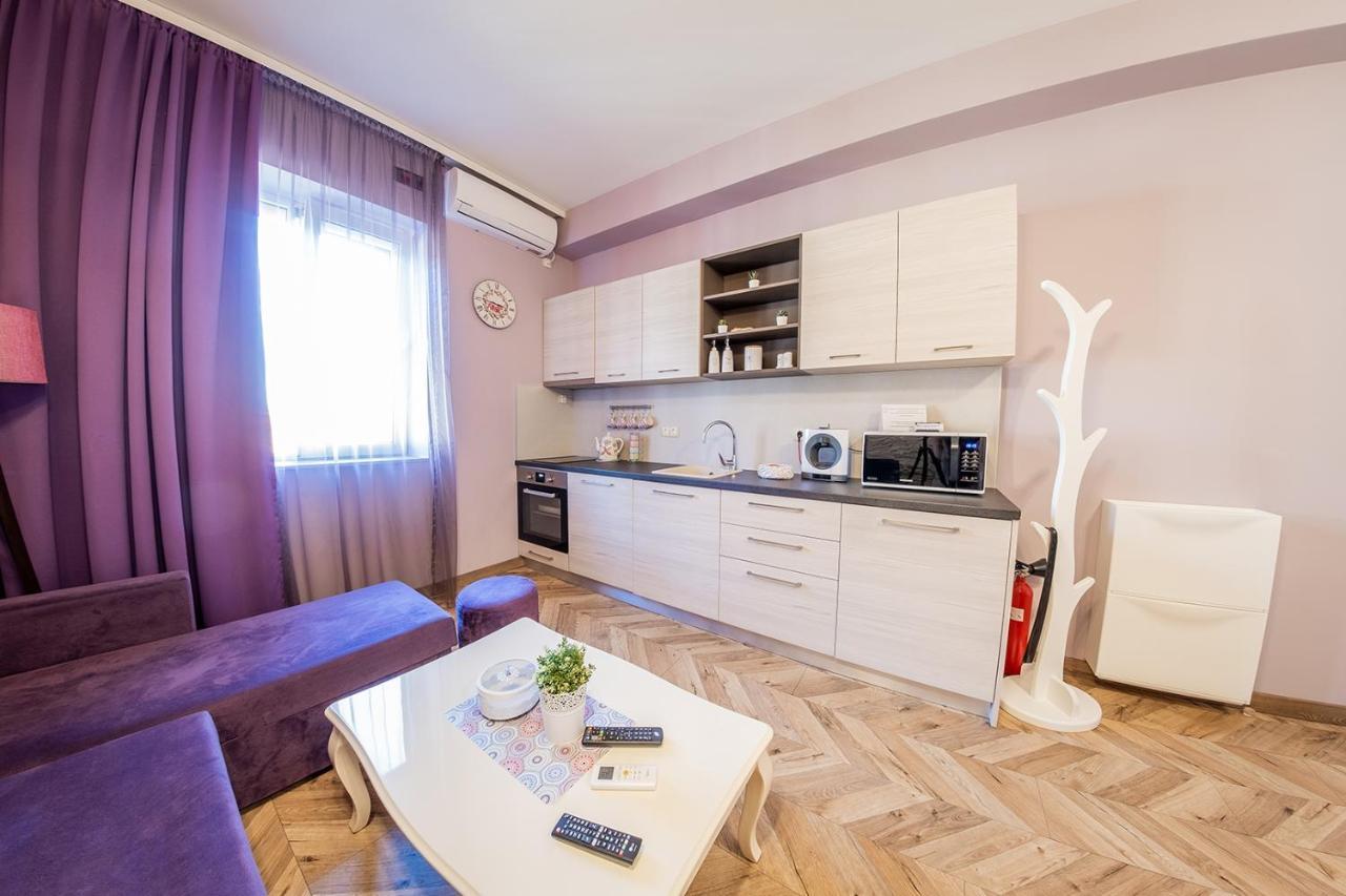 Sofia Violet Life Apartment ภายนอก รูปภาพ